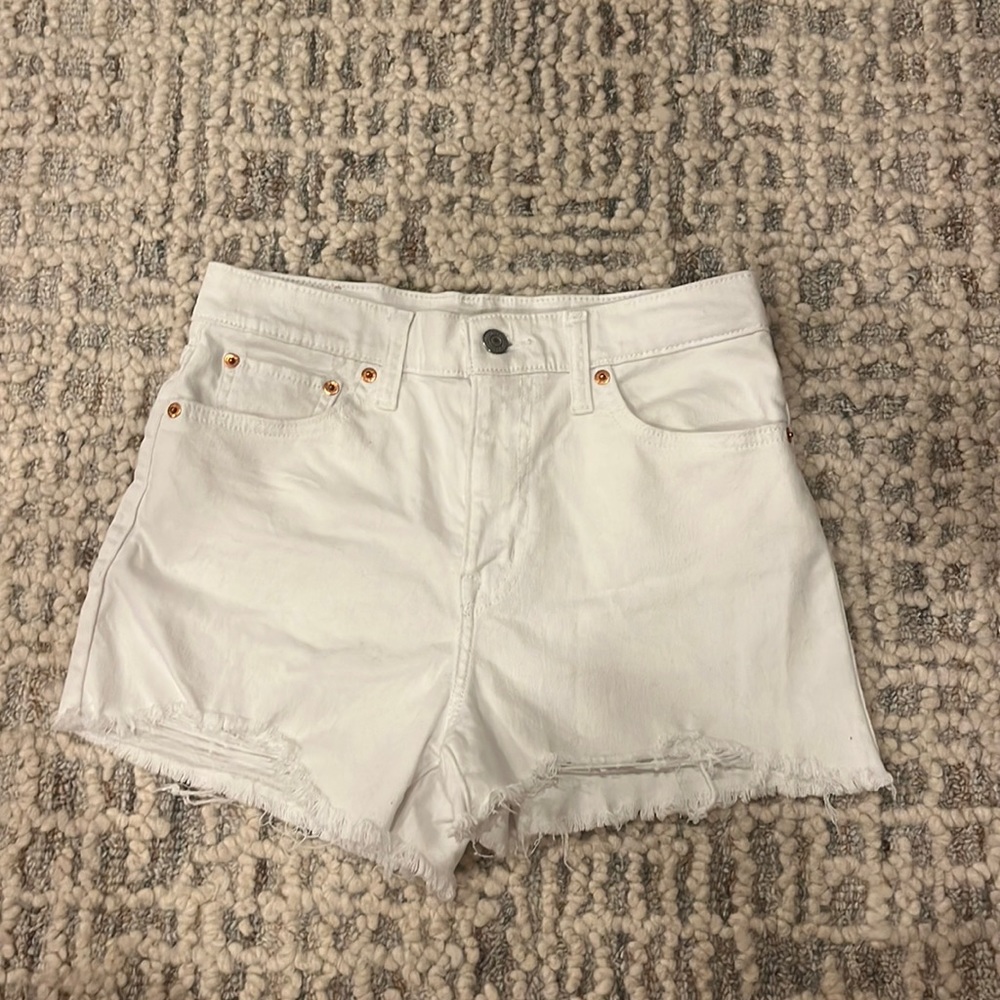 Brand new Levi Strauss white shorts